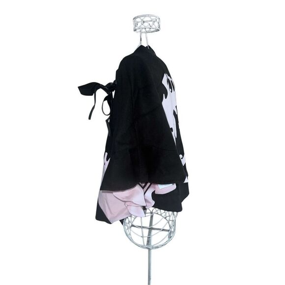 NEW WITH TAG Beautiful VALENTINO Logo Virgin Wool Blend Ruffled Cape BLACK AND P - Picture 6 of 16